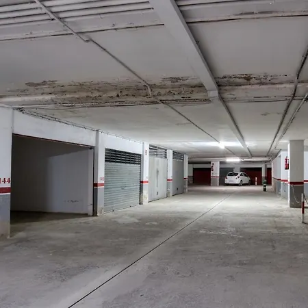 Albatros Per 5 Persones En Ple Centre Amb Gran Terrassa I Aparcament A 5 Minuts De La Platja Gran Apartman Platja d'Aro
