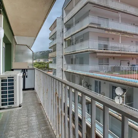 Albatros: 5-person With Terrace, Parking, Near *